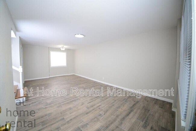 Photo - 109 S 9th St Unit 107