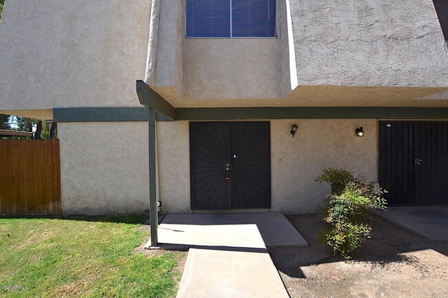 Photo - 5950 W Townley Ave Casa