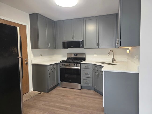 Photo - 2549 College Hill Cir