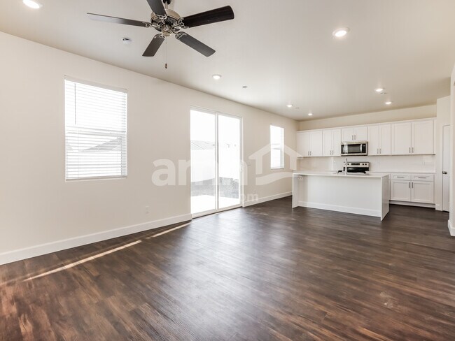 Photo - 6500 Enlightenment Dr
