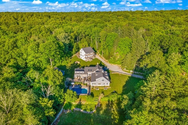 Photo - 188 Wolf Neck Rd