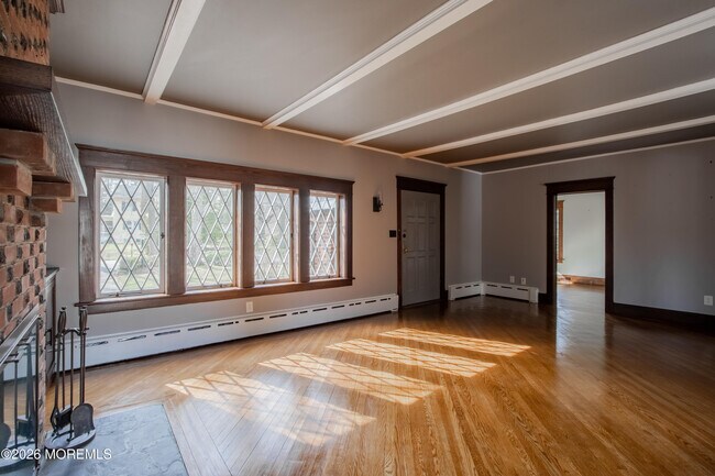 Photo - 3 Monmouth Ave