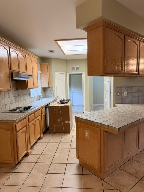 9908 Commodore Dr