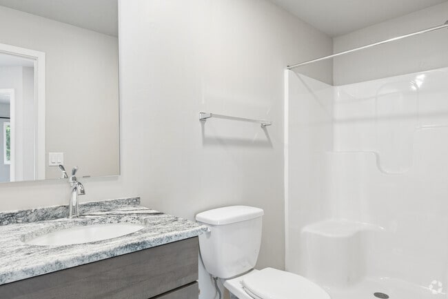 2BR, 2BA - 1,088SF - Bathroom