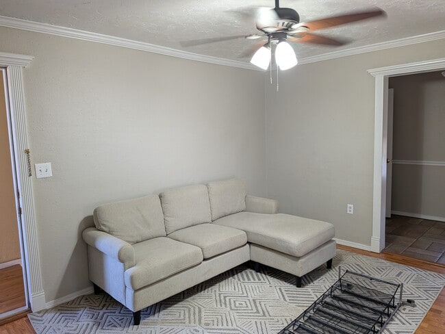 Photo - 117 N University Dr Unit Apt 1