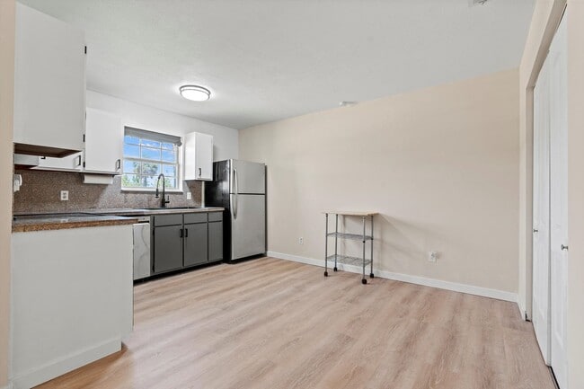 Photo - 1845 Old Moultrie Rd