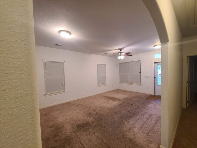 Building Photo - 6706 Woodrow St