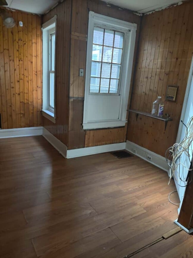 Photo - 4322 Otter St