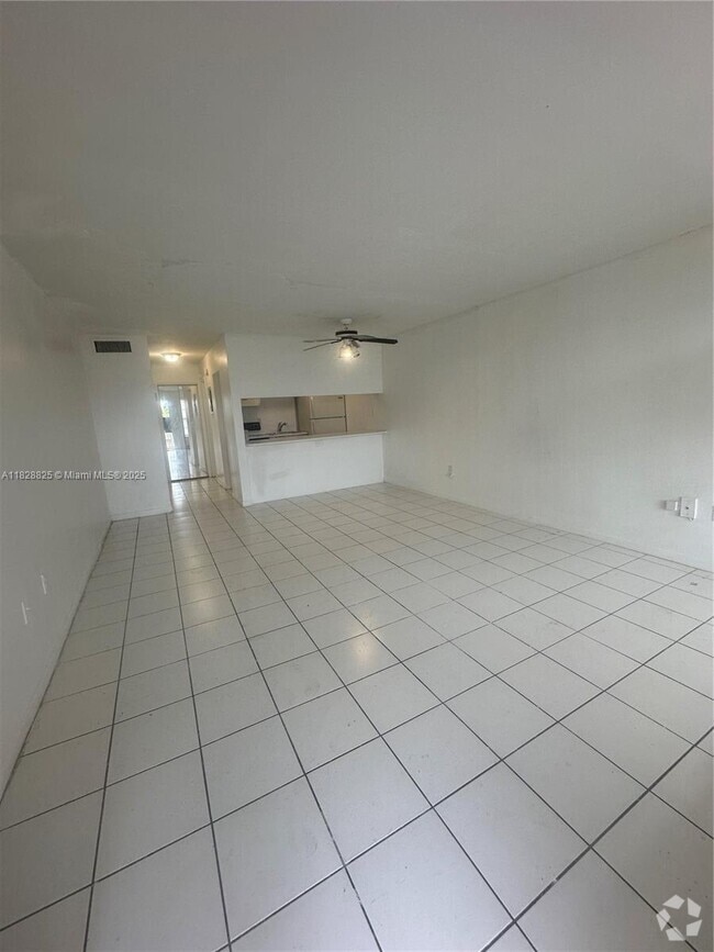Building Photo - 251 NW 177th St Unit A-206 Rental
