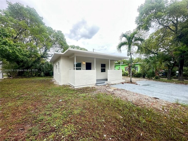 Building Photo - 1449 NW 3rd Ct Rental
