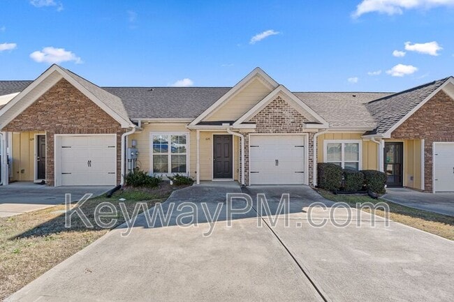 Building Photo - 626 Vista Dr