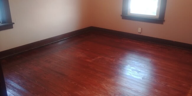 Photo - 727 Michigan Ave