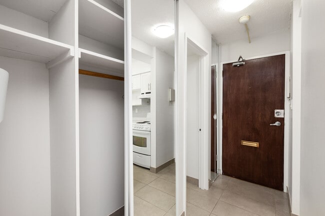 Photo - Harbourview Unit 00707