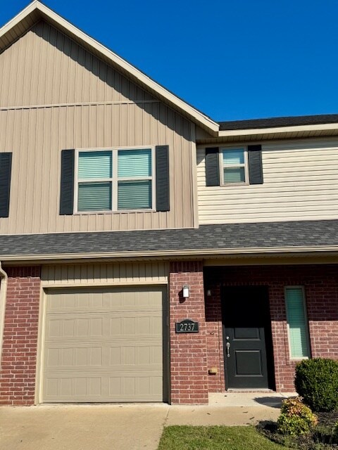 Photo - 2737 W Shasta Rd