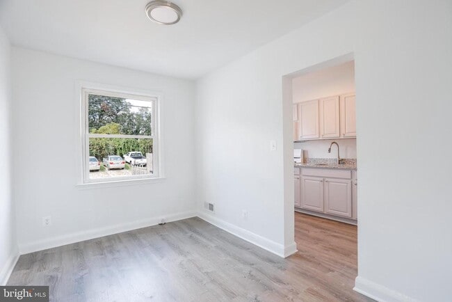 1046 Middlesex Rd