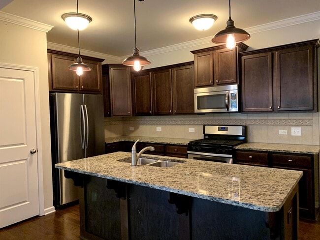 Photo - 204 Princess Pl