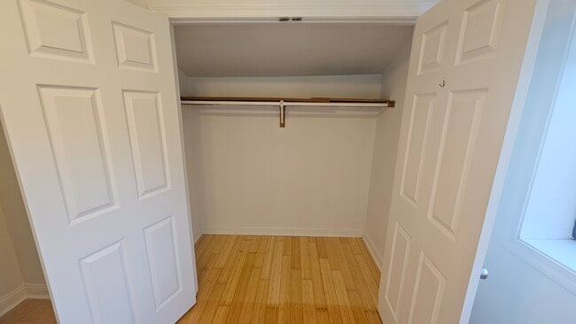 Photo - 635 Kress Aly Unit 4