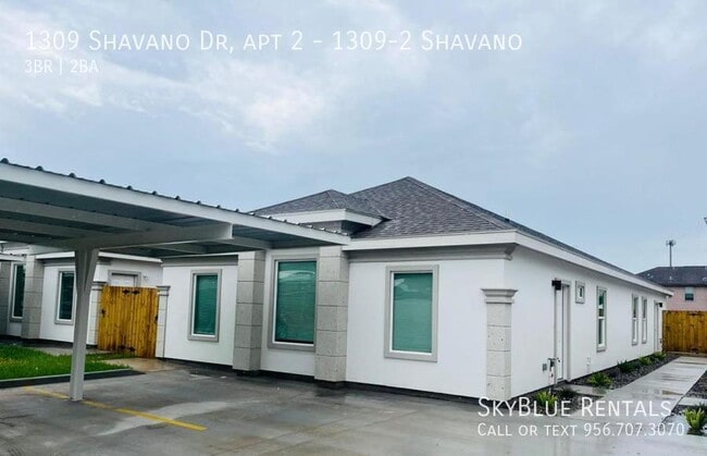 Building Photo - 1309 Shavano Dr Unit 1309-2 Shavano