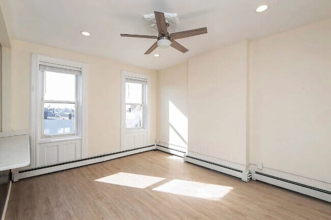 Photo - 109 North St Unidad 3