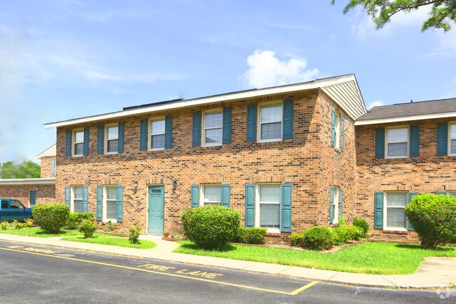 Chestnut Arms Apartments