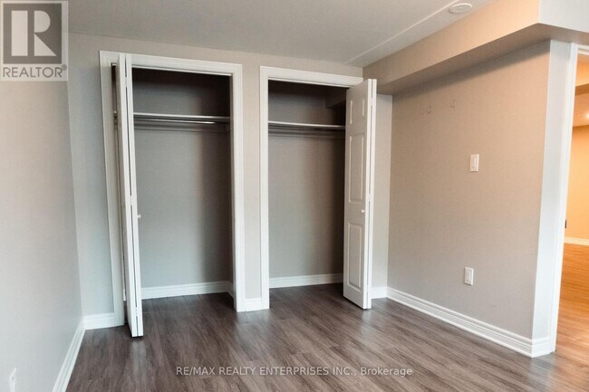 Photo - 8 Salmond Ct