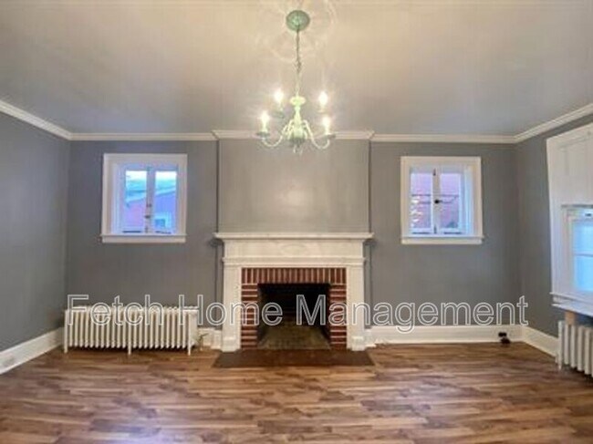 Photo - 137 S Prince St