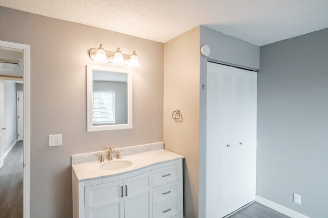 Fillmore Inn Studio Apartments