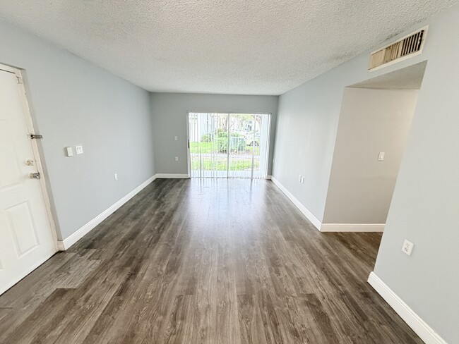 Photo - 105 Benoist Farms Rd