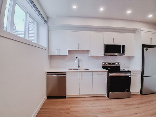 Photo - 2539 Morley Trail NW
