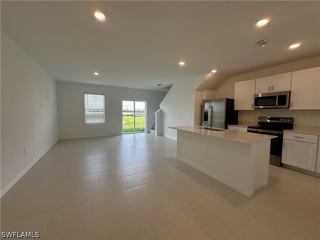 Photo - 28521 SWEET MEADOW Dr