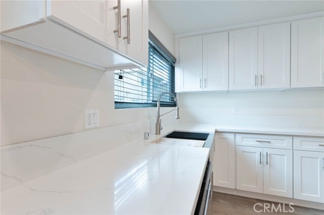 Photo - 10215 Variel Ave