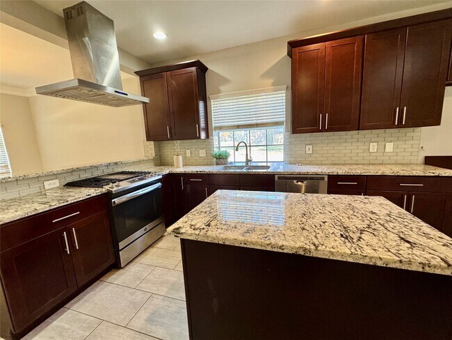 Photo - 5722 Fort Sumter Ln