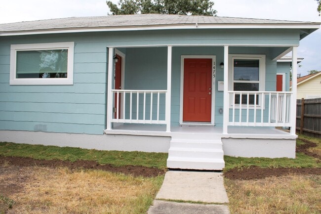 Photo - OLMOS PARK TERRACE DUPLEX