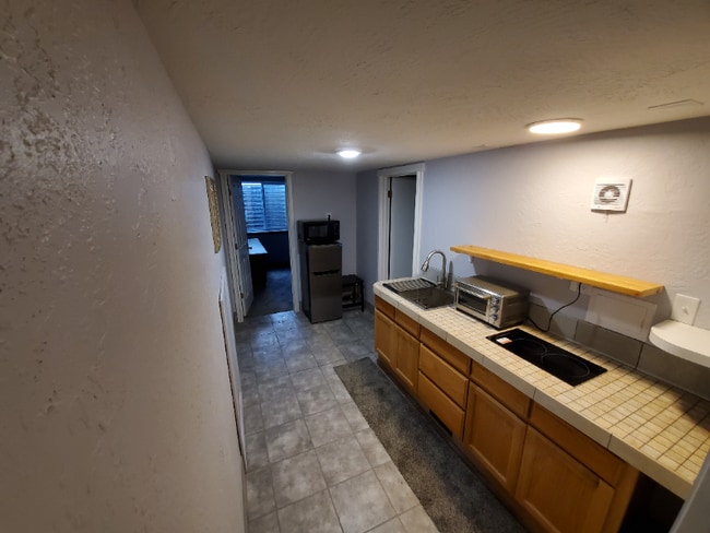 3415 N Huetter Rd Unit 3