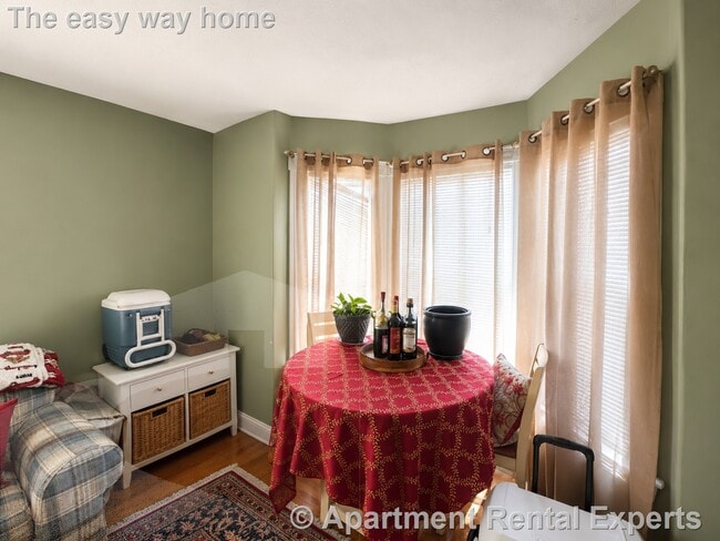 Photo - 30 Hume Ave Unit #1