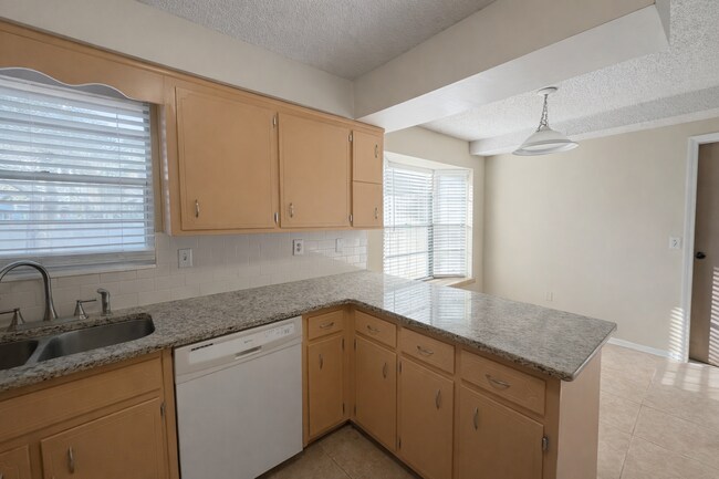 Photo - Woodlands / Lakeside Estates