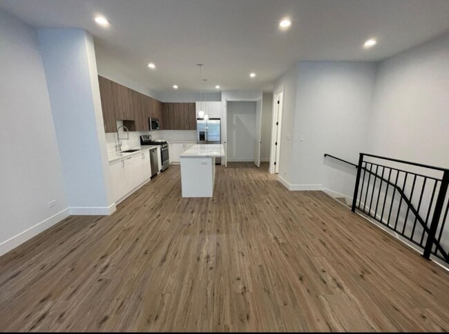 Photo - 2345 W Monroe St Unit 1W