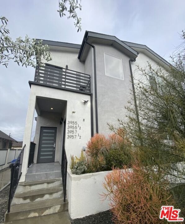 Photo - 3955 1/2 S Budlong Ave Unit 3955