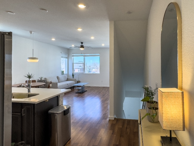 Photo - 330 Geneva St