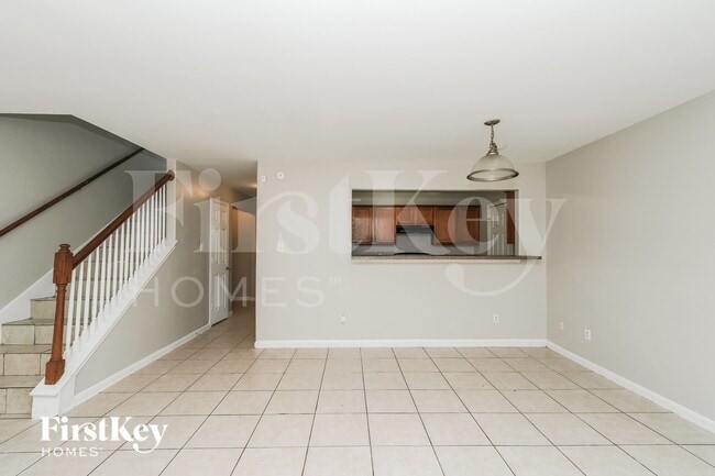Photo - 2920 La Estancia Ln