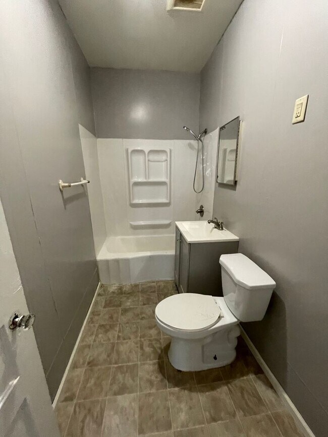 Photo - 2562 S 9th St Unidad 2562A