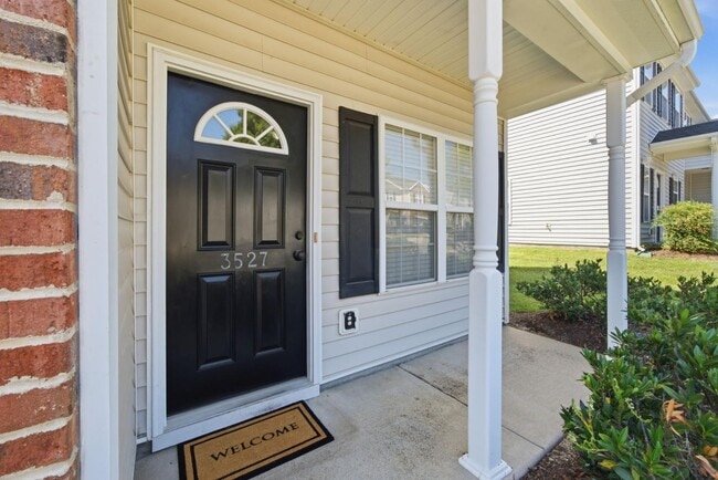 Photo - 3527 Londonville Ln