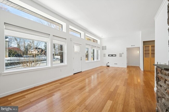 Photo - 29 Rolling Rd