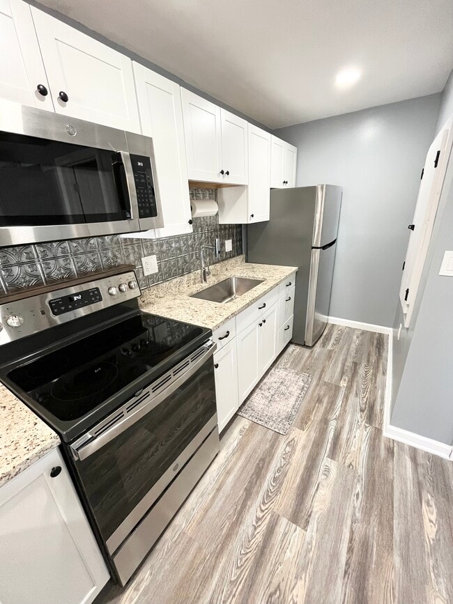 Photo - 23 Beacon St