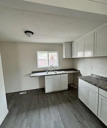 702 Rice Ave