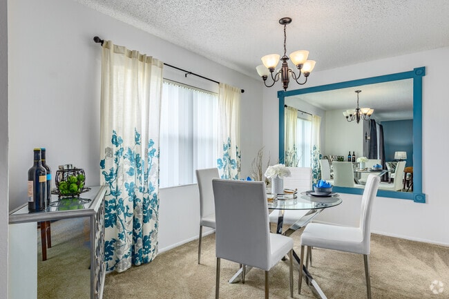 2 BR, 2 BA - 1,035SF - Dining Room