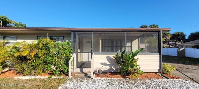 Photo - 1048 Hazelwood Dr