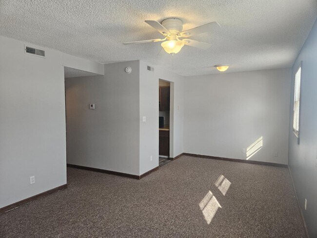 Photo - 714 N Campbell St