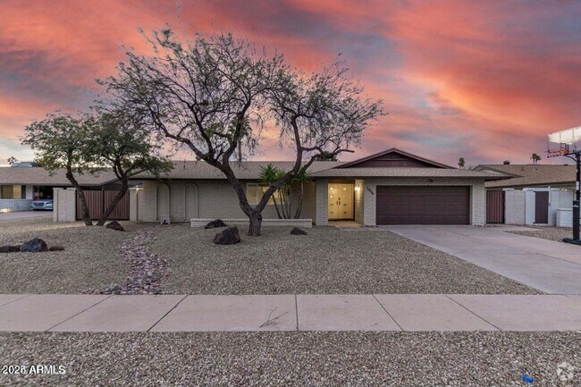 Building Photo - 10844 N 37th Pl Rental