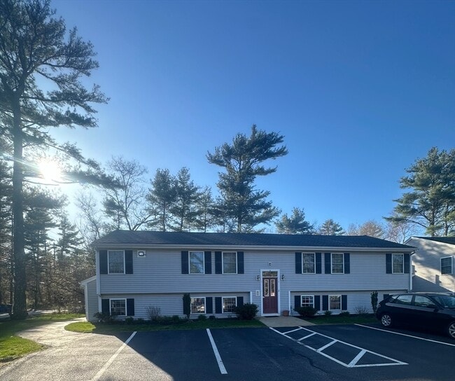 Building Photo - 1 Gault Rd Unit 10